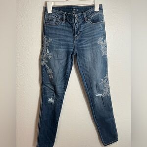 WHBM Women’s Embroidered Skinny Jeans